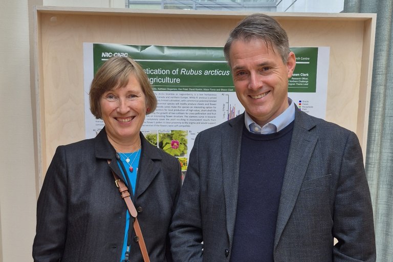 Inger Martinussen, president of the Circumpolar Agricultural Association (CAA) and Ivar Horneland Kristensen, CEO of NIBIO: Photo: Morten Günther