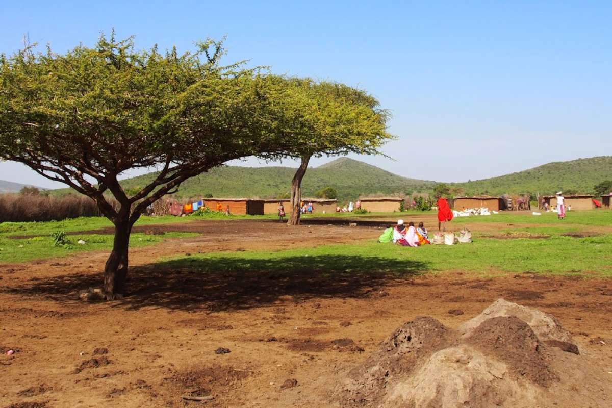 Masai village_cropped.jpg