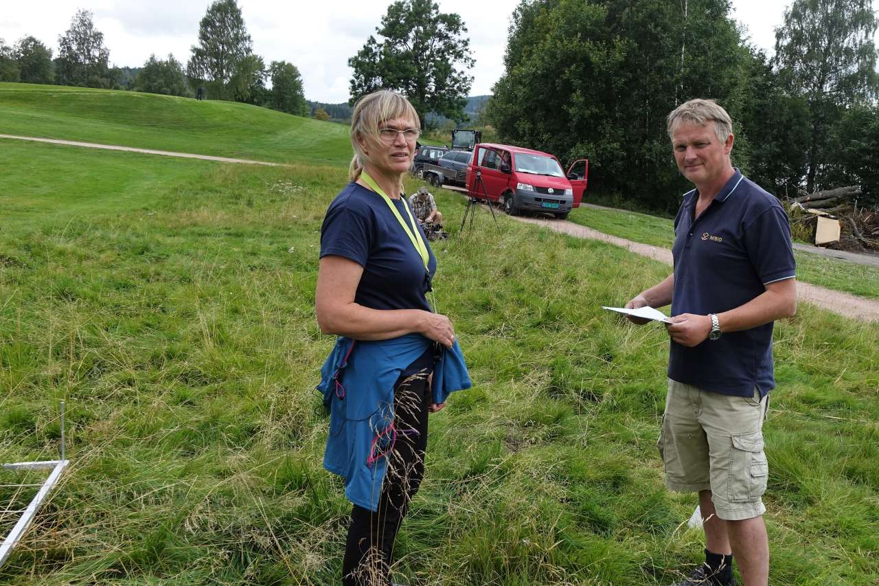 10 Ellen Svalheim og Trygve på Bogstad golfbane J.Sch_cropped