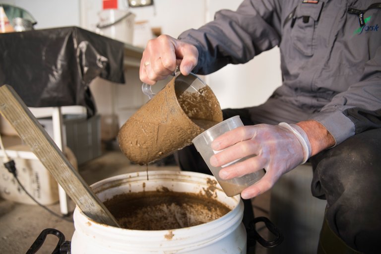 Næringsstoffinnholdet i biorest av marine råstoffer er ubalansert. Særlig fiskeslam inneholder nemlig mye fosfor i forhold til nitrogen. Foto: Anette Tjomsland Spilling