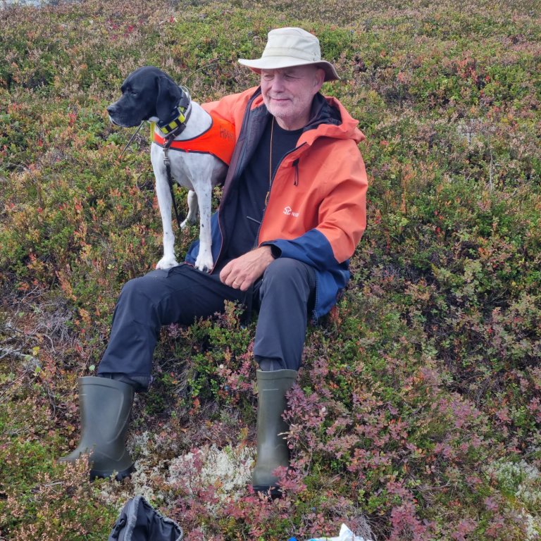 NIBIO-forsker Per Holm Nygaard er mangeårig leder av arbeidsgruppa og en av ildsjelene bak Hirkjølen demonstrasjonsområde. Foto: Privat.